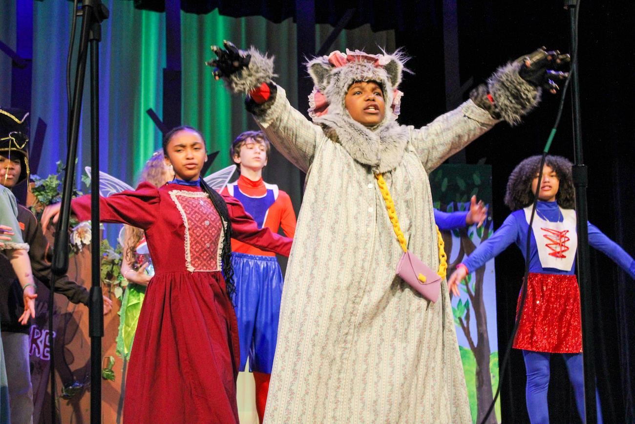 Shrek the Musical Jr cast