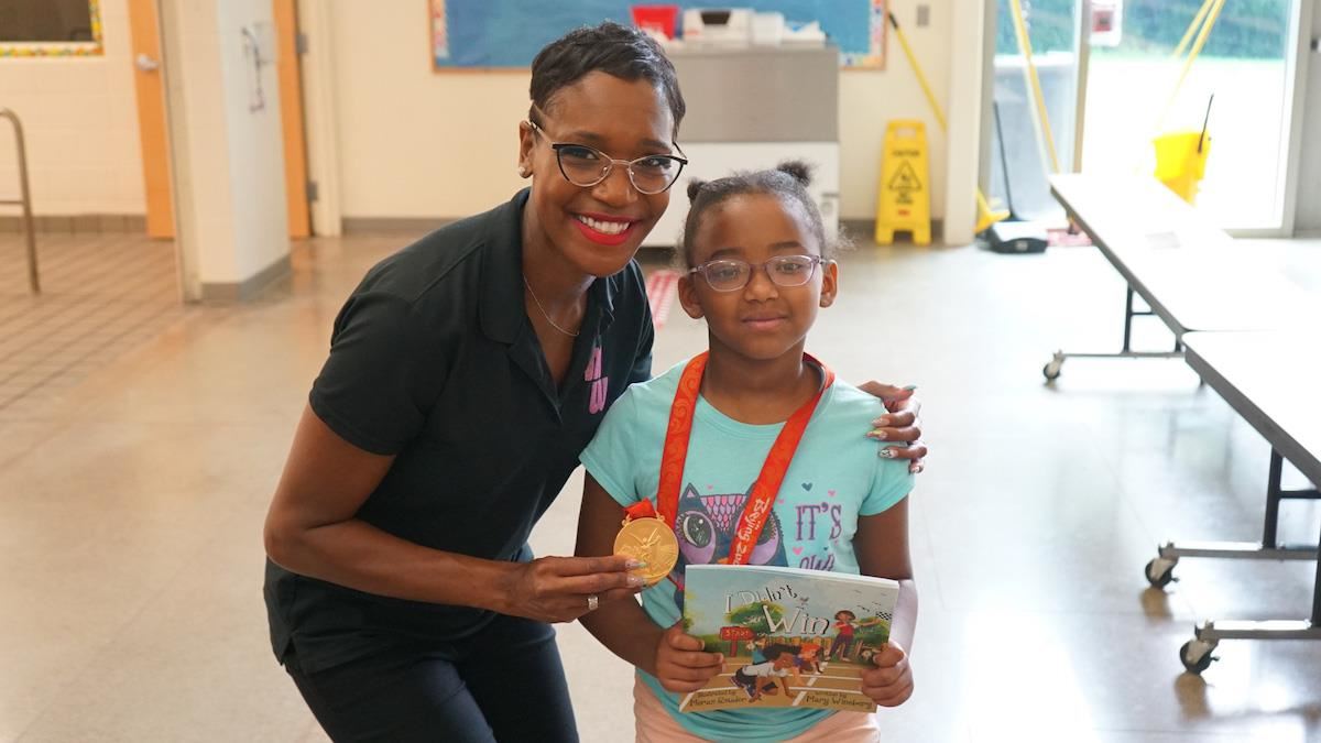 Mary Wineberg with student