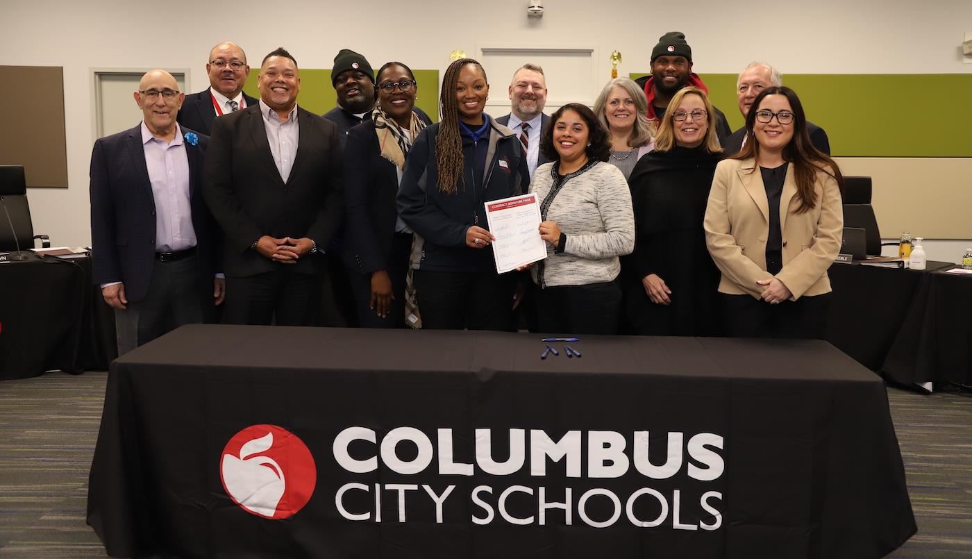 Columbus Board of Education with OAPSE representatives