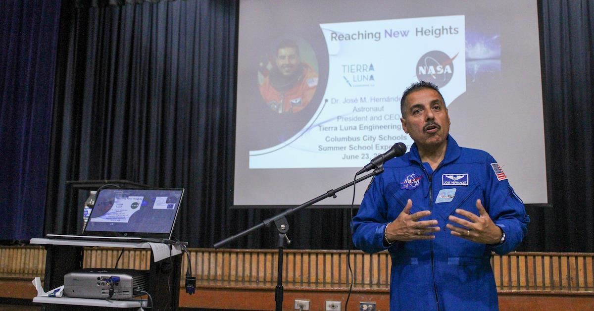 Jose Hernandez talking to students