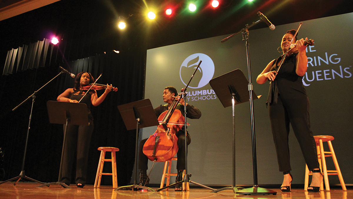 The String Queens perform