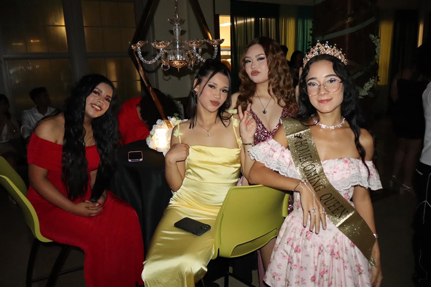 group of girls at hoco