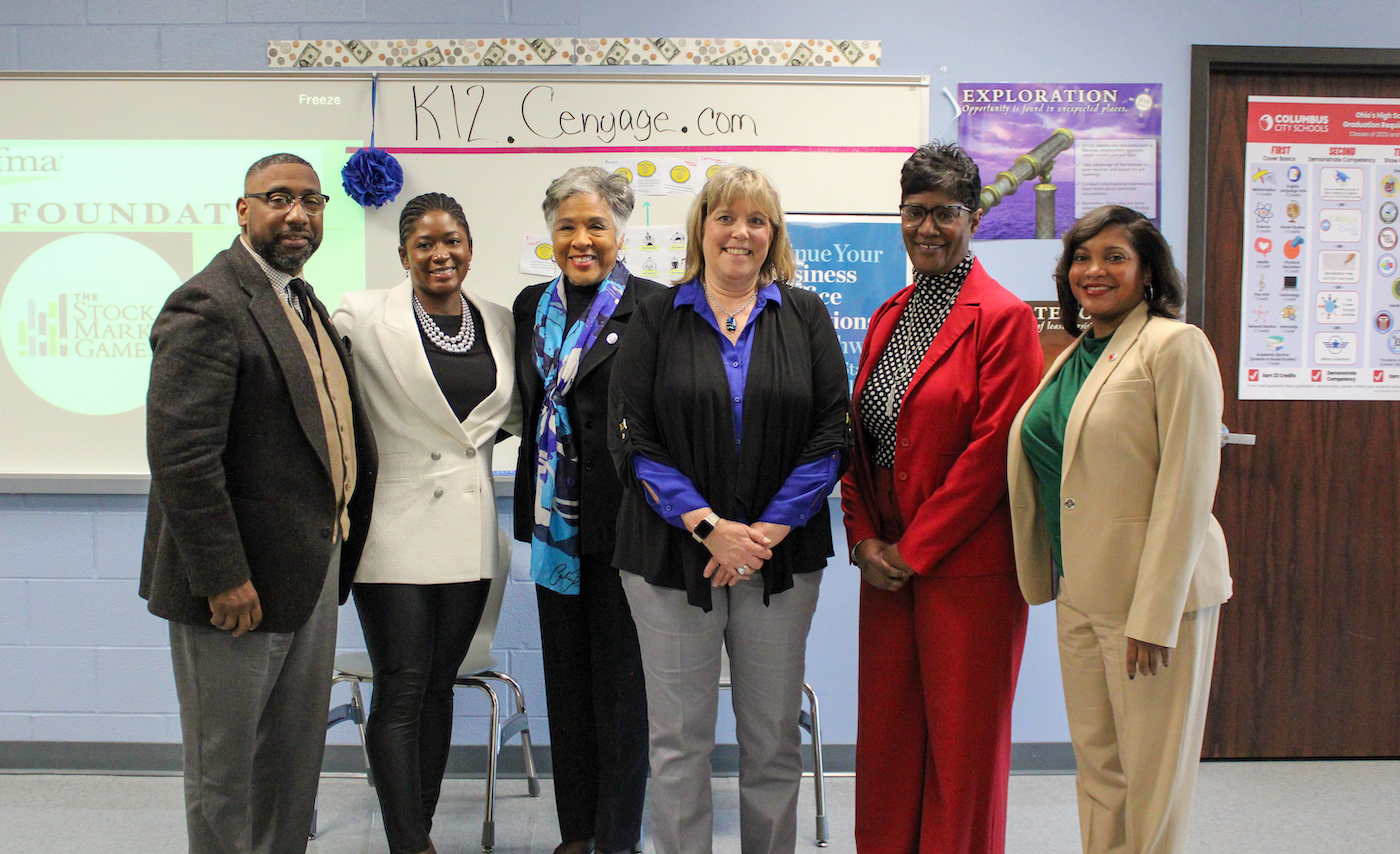 Congresswoman Beatty Teaches CDHS the Three Pockets of Financial Literacy